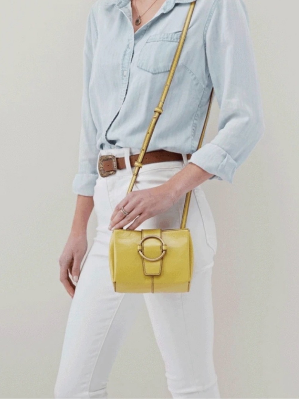 HOBO NWT Elan Leather Crossbody in Lemongrass Yellow Rare - Picture 2 of 8